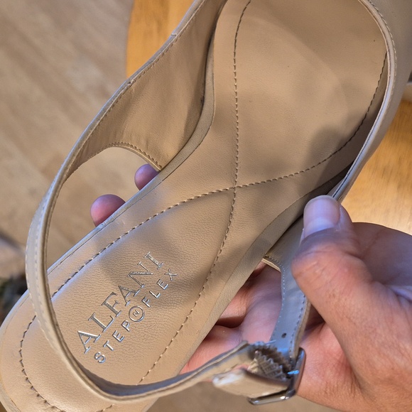 Alfani Tan Cream Pointy Toe Heel Strap Short Pumps BABBSY - Picture 4 of 14